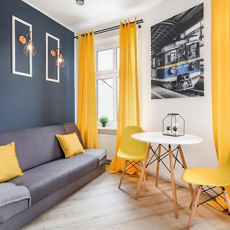 Apartly - 2, Czarnieckiego 11 Dworzec Appartement *